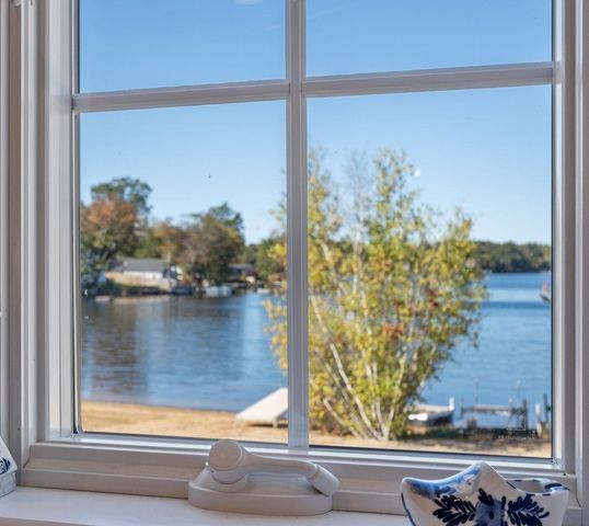 39 Kibrel Court, Sandown, NH 03873