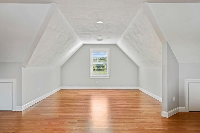 39 Kibrel Court, Sandown, NH 03873