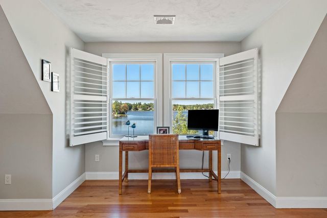 39 Kibrel Court, Sandown, NH 03873