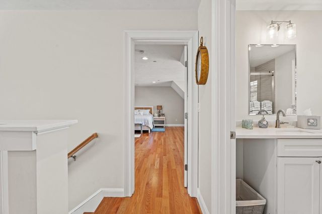 39 Kibrel Court, Sandown, NH 03873