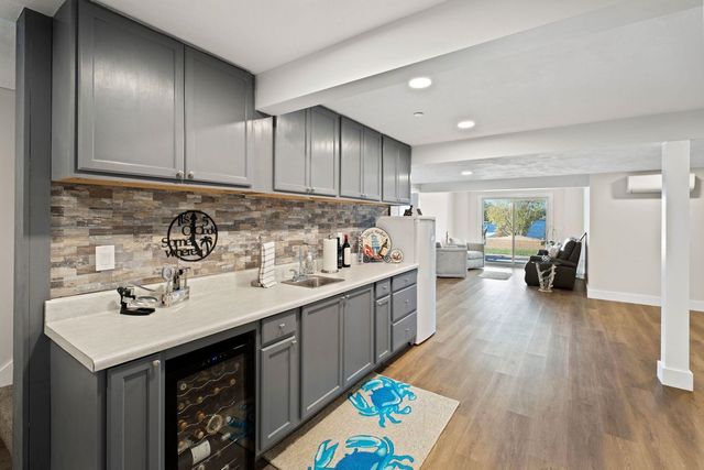 39 Kibrel Court, Sandown, NH 03873