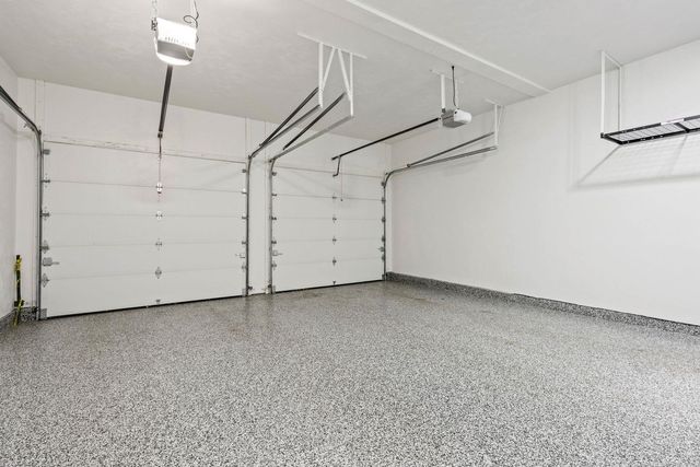 39 Kibrel Court, Sandown, NH 03873