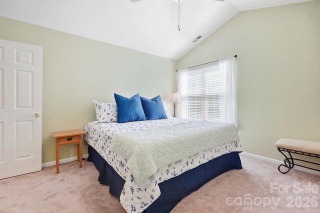 1629 Sugar Hollow Drive, Charlotte, NC 28214