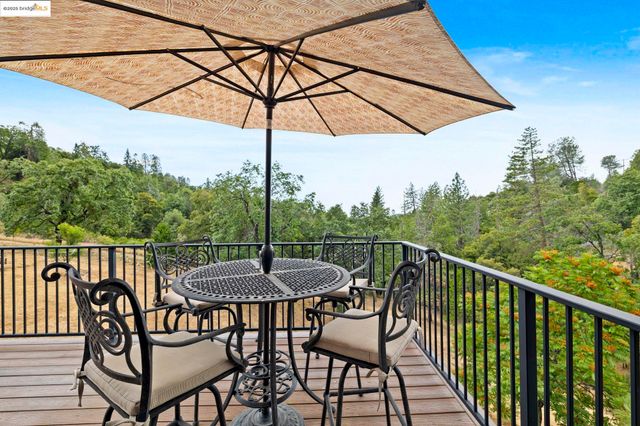 21762 Hunts Rd, Sonora, CA 95370