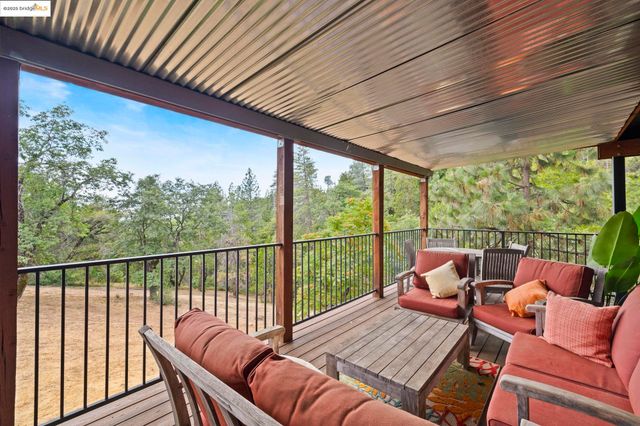 21762 Hunts Rd, Sonora, CA 95370