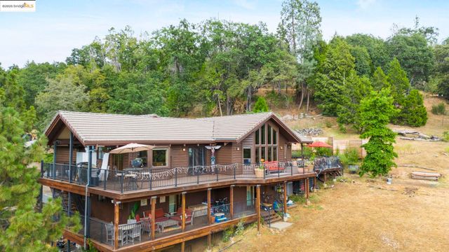 21762 Hunts Rd, Sonora, CA 95370