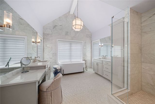 1468 Dominion Hts, Upper St Clair, PA 15241