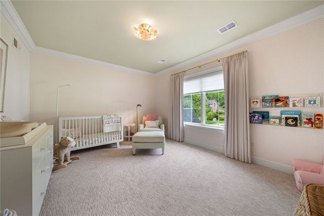 1468 Dominion Hts, Upper St Clair, PA 15241