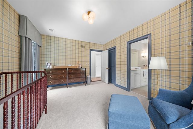 1468 Dominion Hts, Upper St Clair, PA 15241