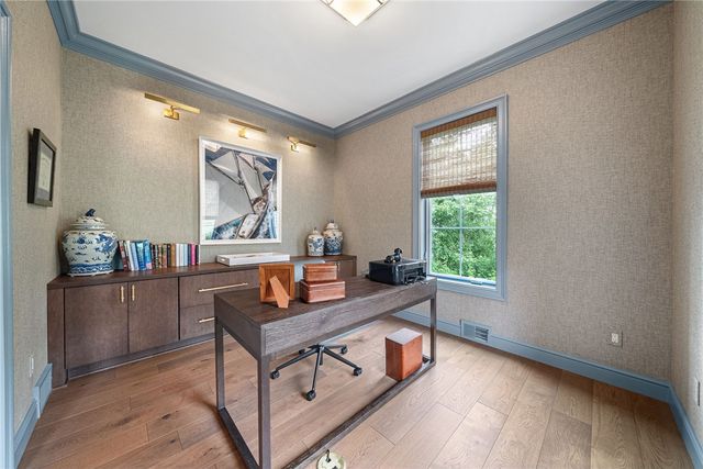 1468 Dominion Hts, Upper St Clair, PA 15241