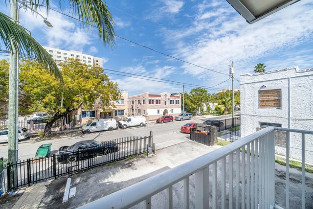 1028 SW 2nd Street 4, Miami, FL 33130