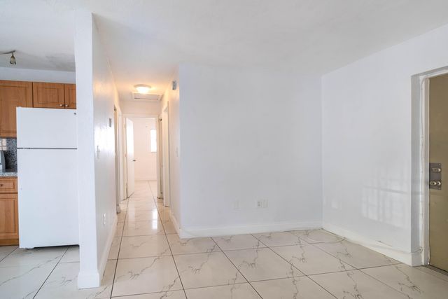 1028 SW 2nd Street 4, Miami, FL 33130