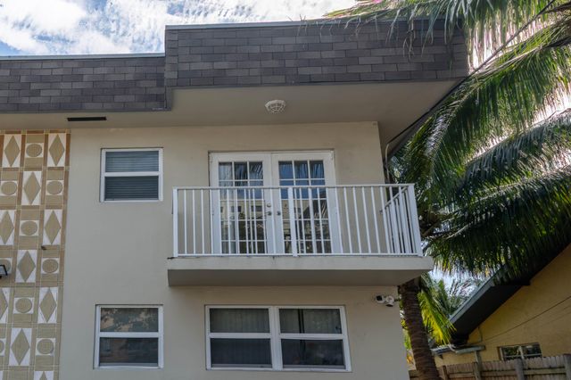 1028 SW 2nd Street 4, Miami, FL 33130