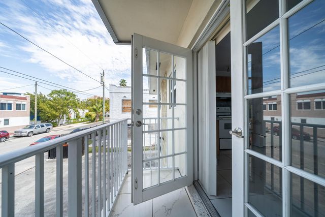 1028 SW 2nd Street 4, Miami, FL 33130