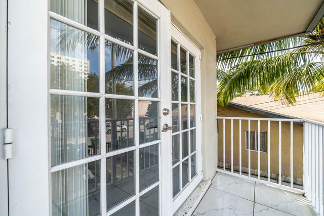 1028 SW 2nd Street 4, Miami, FL 33130