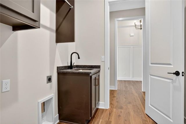 17186 S Laurelwood Street, Olathe, KS 66062