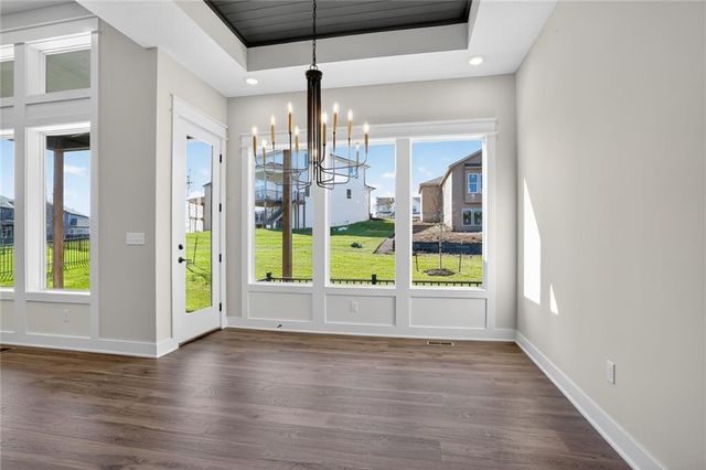 17186 S Laurelwood Street, Olathe, KS 66062