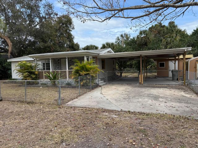 66 46th Avenue, Vero Beach, FL 32968