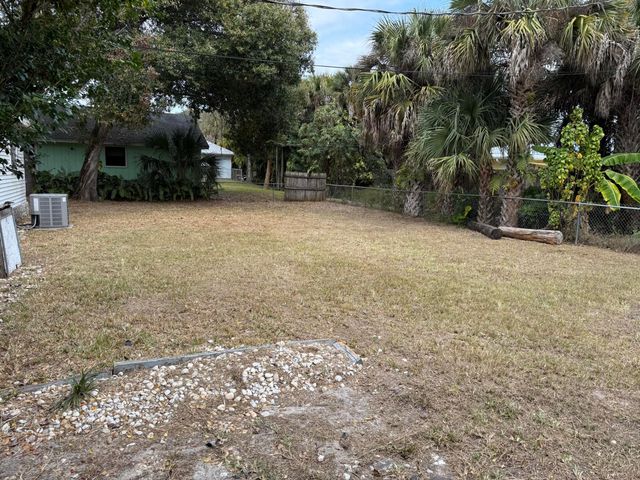 66 46th Avenue, Vero Beach, FL 32968
