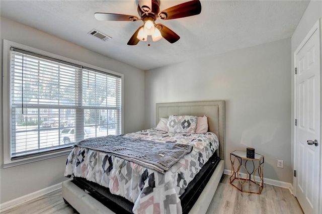 4439 Flat Stone Drive, Snellville, GA 30039