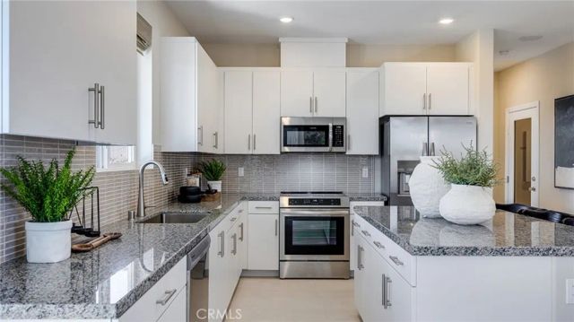 62576 Starloft Circle, Desert Hot Springs, CA 92240