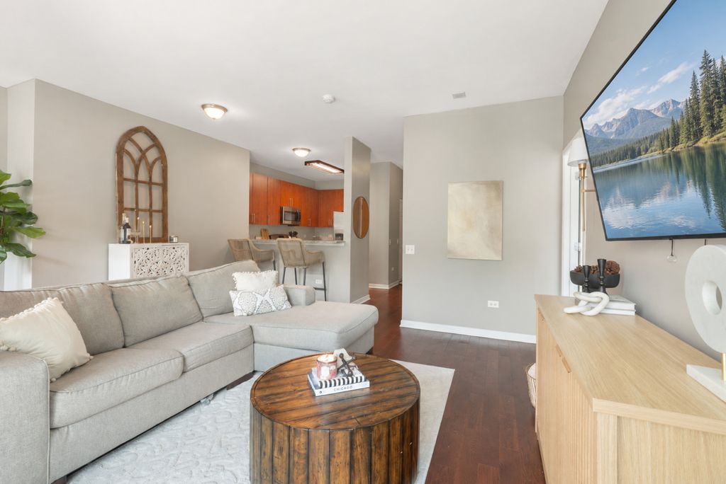 757 N Orleans Street 610, Chicago, IL 60654 — photo 4