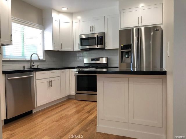 7447 Etiwanda Avenue, Reseda, CA 91335