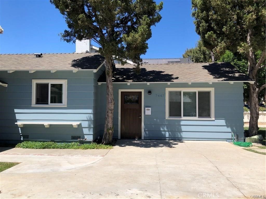 7447 Etiwanda Avenue, Reseda, CA 91335
