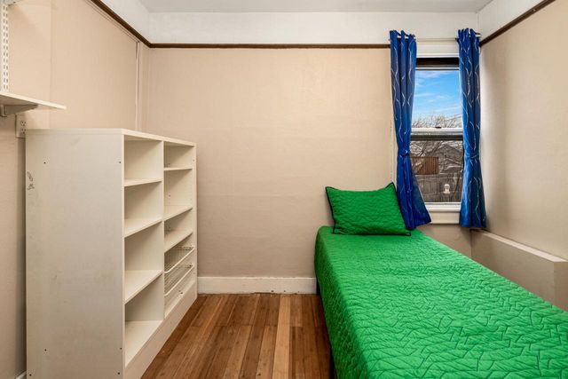 2530 S Austin STREET, Milwaukee, WI 53207