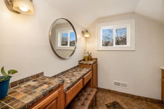 2530 S Austin STREET, Milwaukee, WI 53207