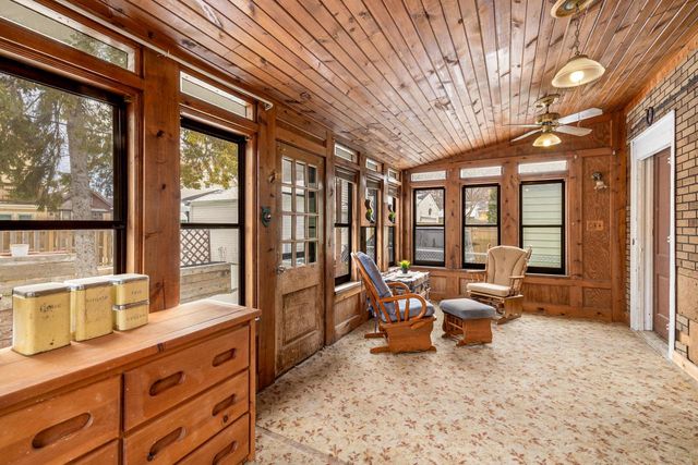 2530 S Austin STREET, Milwaukee, WI 53207