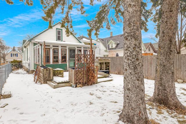 2530 S Austin STREET, Milwaukee, WI 53207