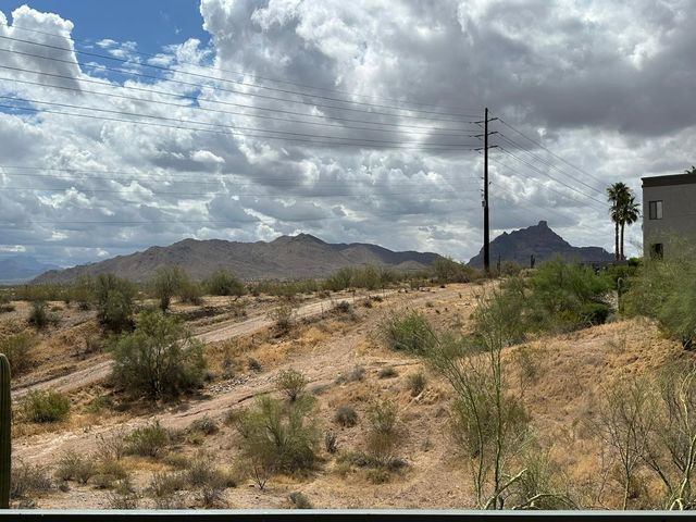 10401 N Saguaro Boulevard 220, Fountain Hills, AZ 85268