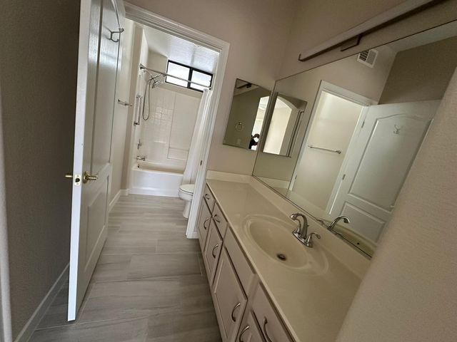 10401 N Saguaro Boulevard 220, Fountain Hills, AZ 85268