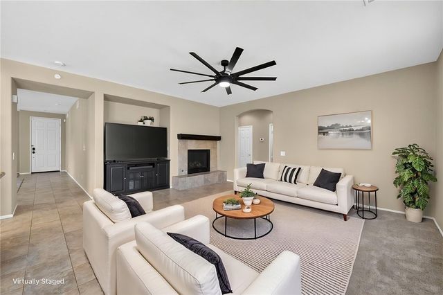 38390 Magdelena St, Murrieta, CA 92563