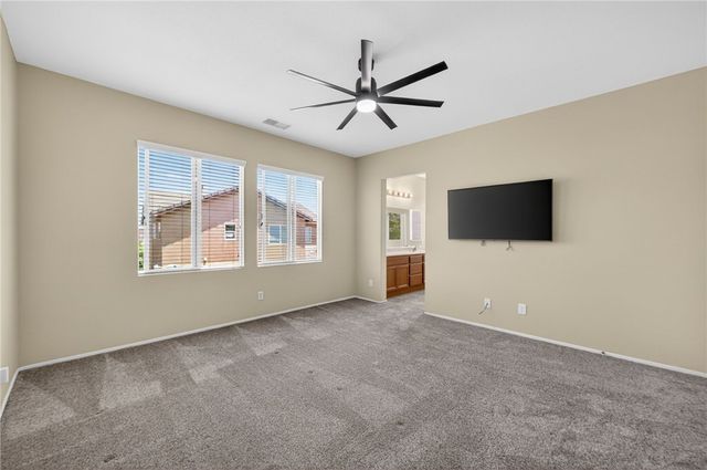 38390 Magdelena St, Murrieta, CA 92563