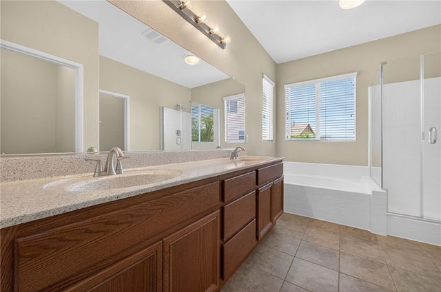 38390 Magdelena St, Murrieta, CA 92563