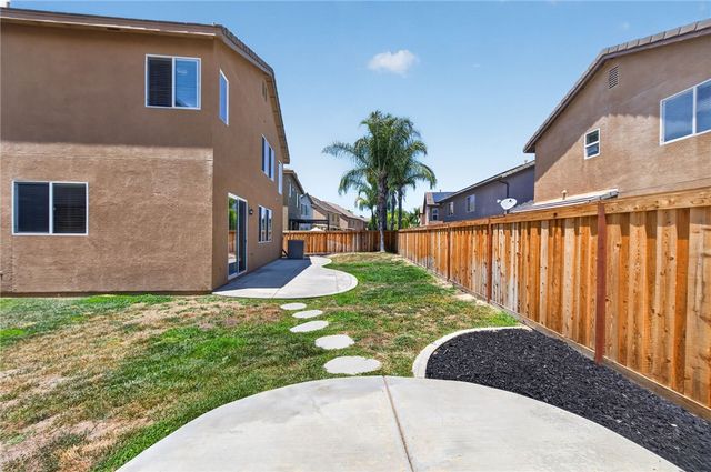 38390 Magdelena St, Murrieta, CA 92563