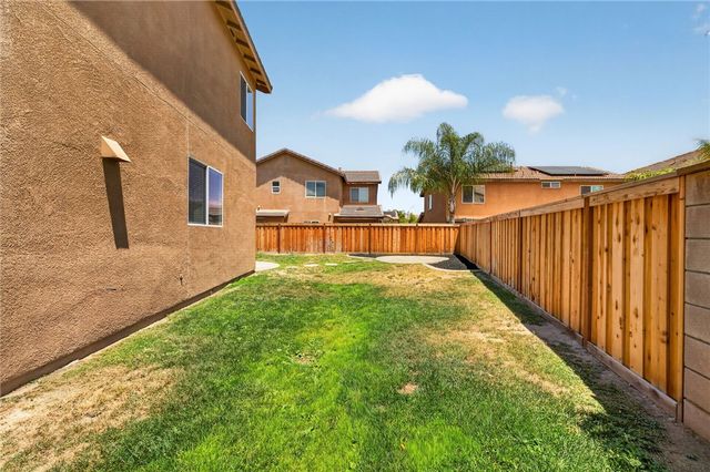 38390 Magdelena St, Murrieta, CA 92563