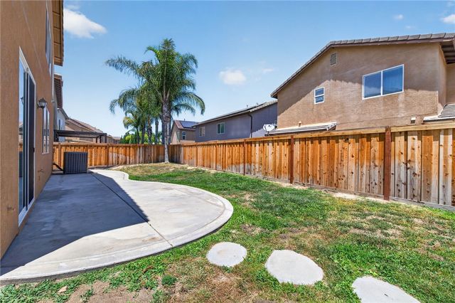 38390 Magdelena St, Murrieta, CA 92563