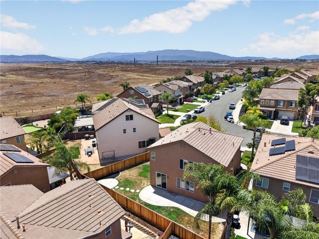 38390 Magdelena St, Murrieta, CA 92563