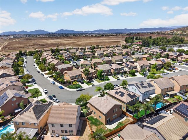 38390 Magdelena St, Murrieta, CA 92563