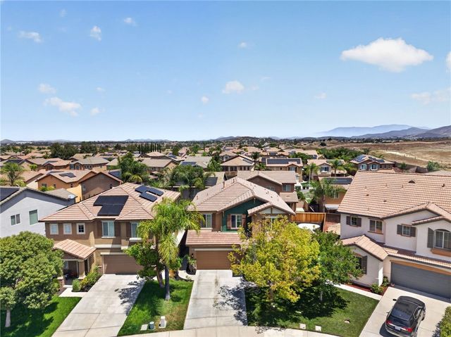 38390 Magdelena St, Murrieta, CA 92563