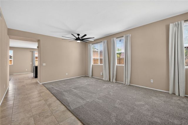 38390 Magdelena St, Murrieta, CA 92563