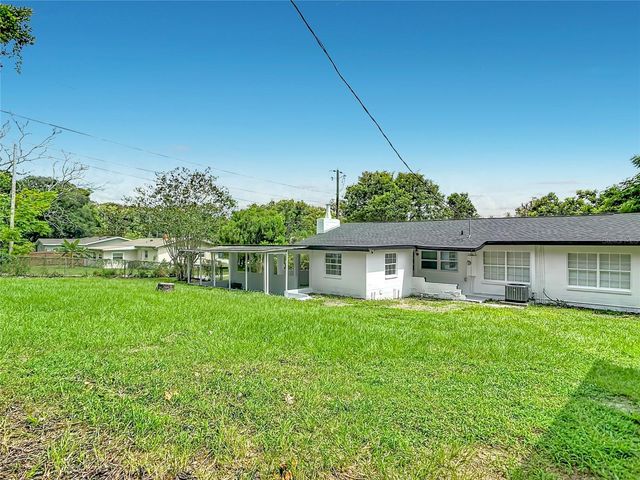 303 LAKE GERTIE ROAD, Deland, FL 32720
