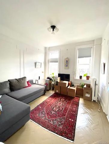 31-02 35th Street, Astoria, NY 11106