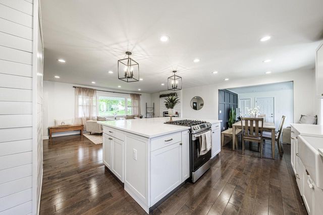 17535 Azure LANE, Brookfield, WI 53045