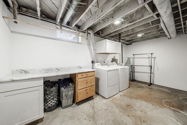 17535 Azure LANE, Brookfield, WI 53045