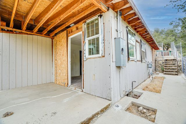 12055 Kagel Canyon Road, Sylmar, CA 91342