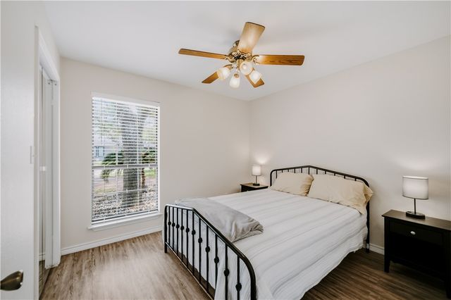 711 Waterwood St, Rockport, TX 78382